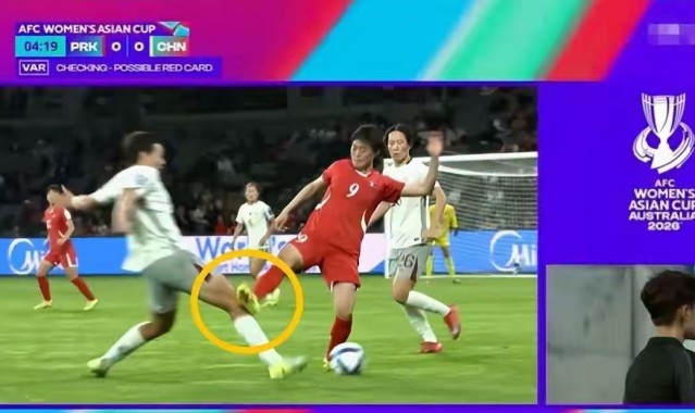 开云-2-1逆转！中国女足干翻20年苦主，一只脚稳稳踏进亚洲杯四强